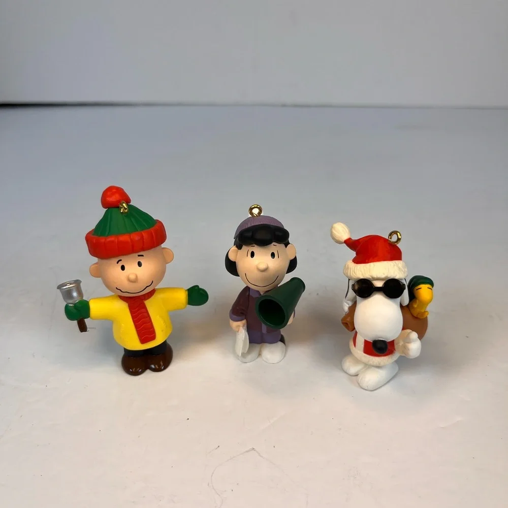 Hallmark Keepsake Peanuts Snoopy Joe Cool 1998 Charlie Lucy Christmas Ornaments.